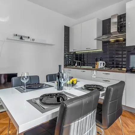 Apartmani Dada Rijeka Exterior photo